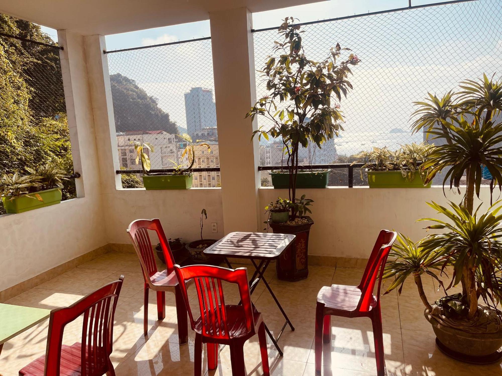 Catba Sky View Hotel Dong Khe Sau Buitenkant foto